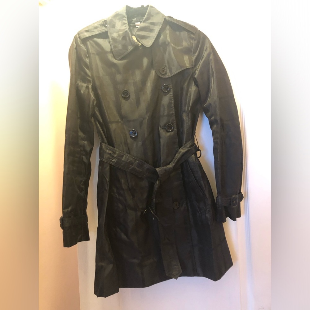 Authentic Burberry plaid trench coat (sz S)
